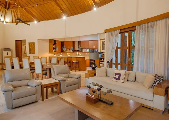 Villa Casa Bumbak Umalas Bali Canggu