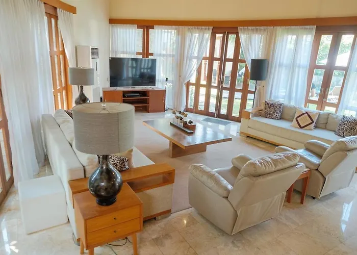 Casa Bumbak Umalas Bali Villa